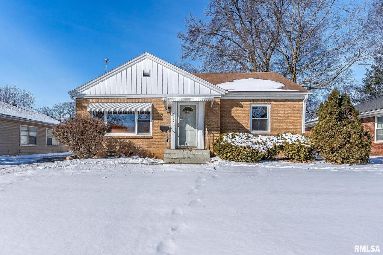 2124 23rd St., Rock Island, IL 61201
