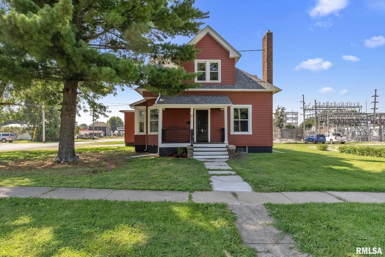 512 E Main St., Aledo, IL 61231