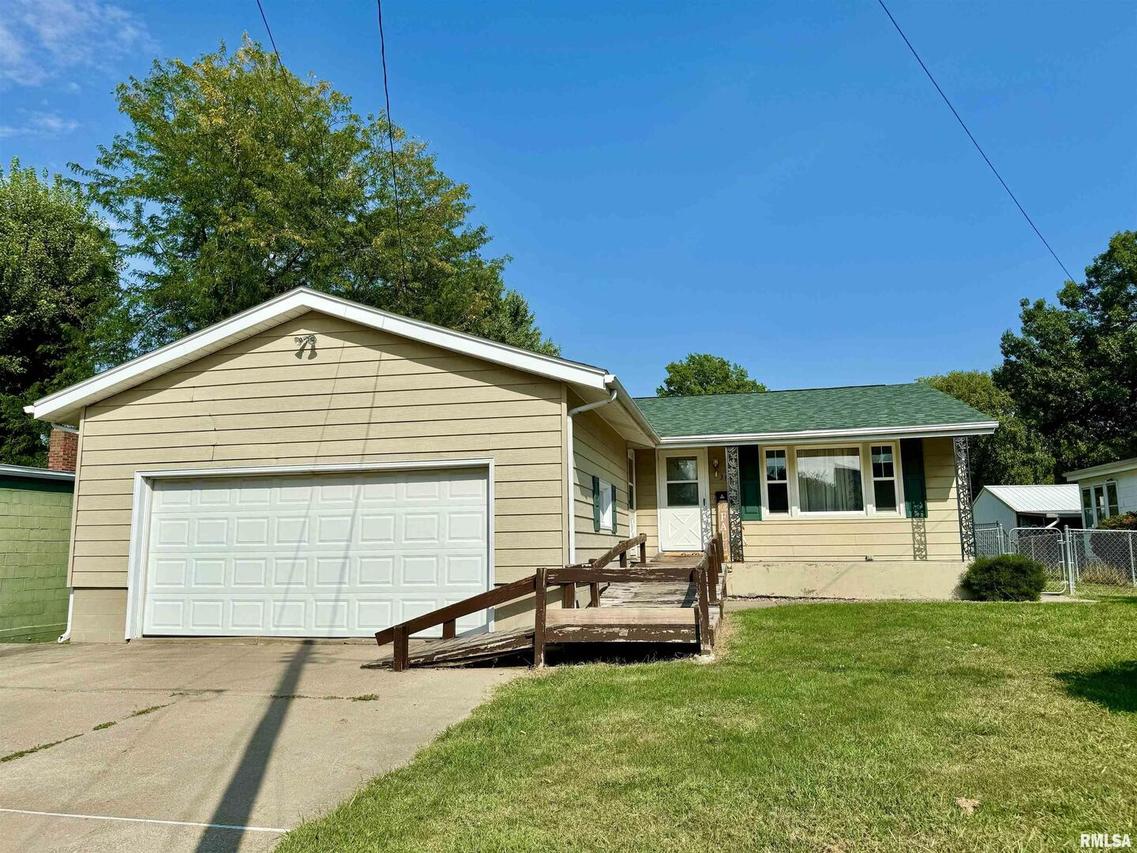 310 SW 5th Ave., Aledo, IL 61231