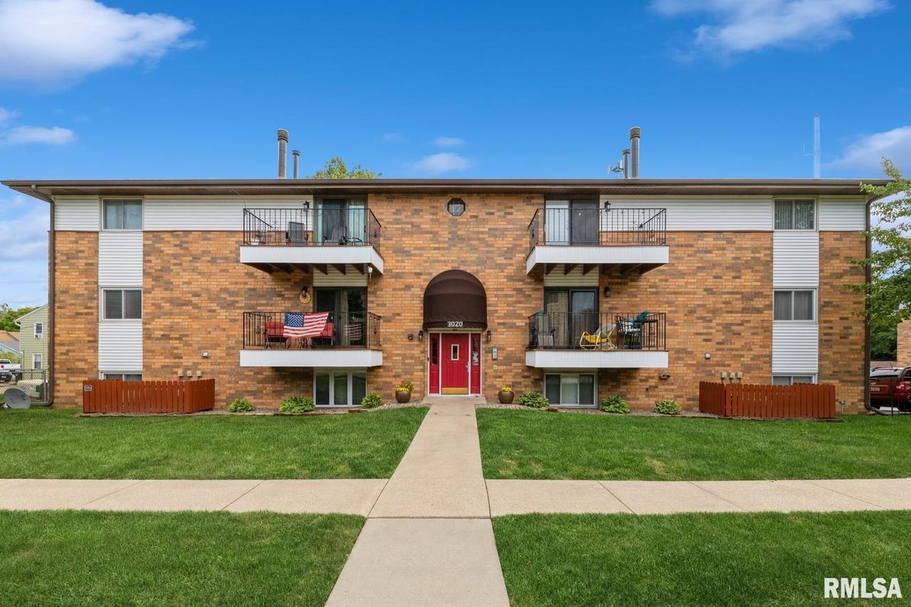 3020 4th St. #5, Moline, IL 61265
