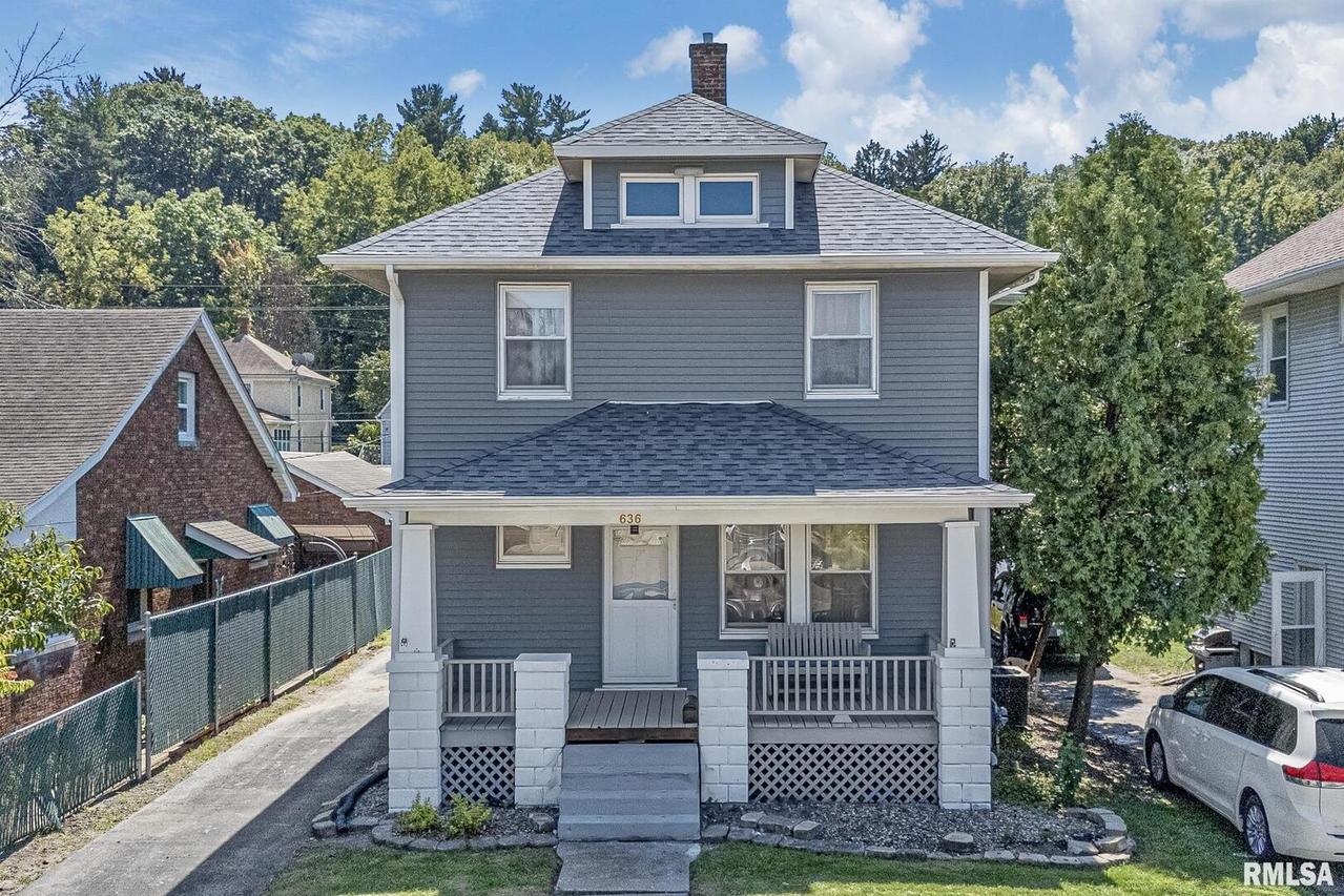 636 17th Ave., East Moline, IL 61244