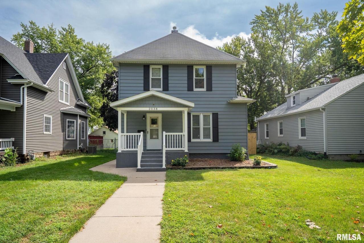 2038 14th St., Moline, IL 61265