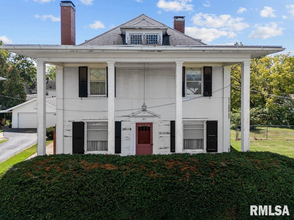 611 Mckinley Ave., Kewanee, IL 61443