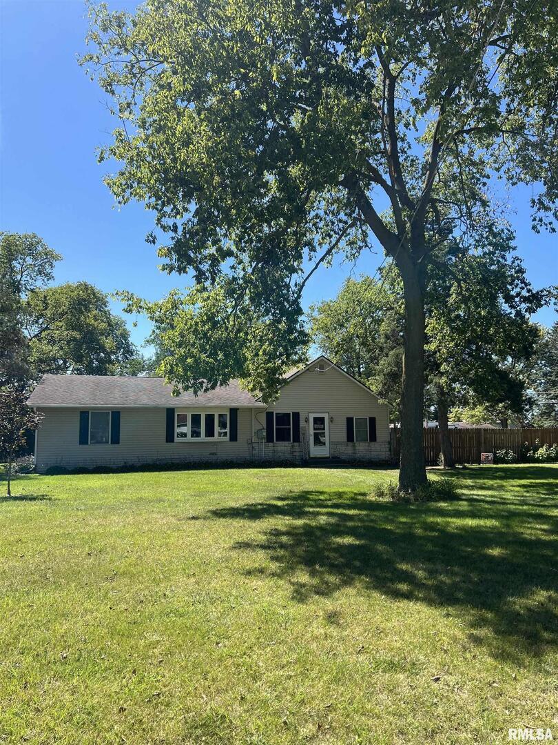 1228 6th Ave., Erie, IL 61250