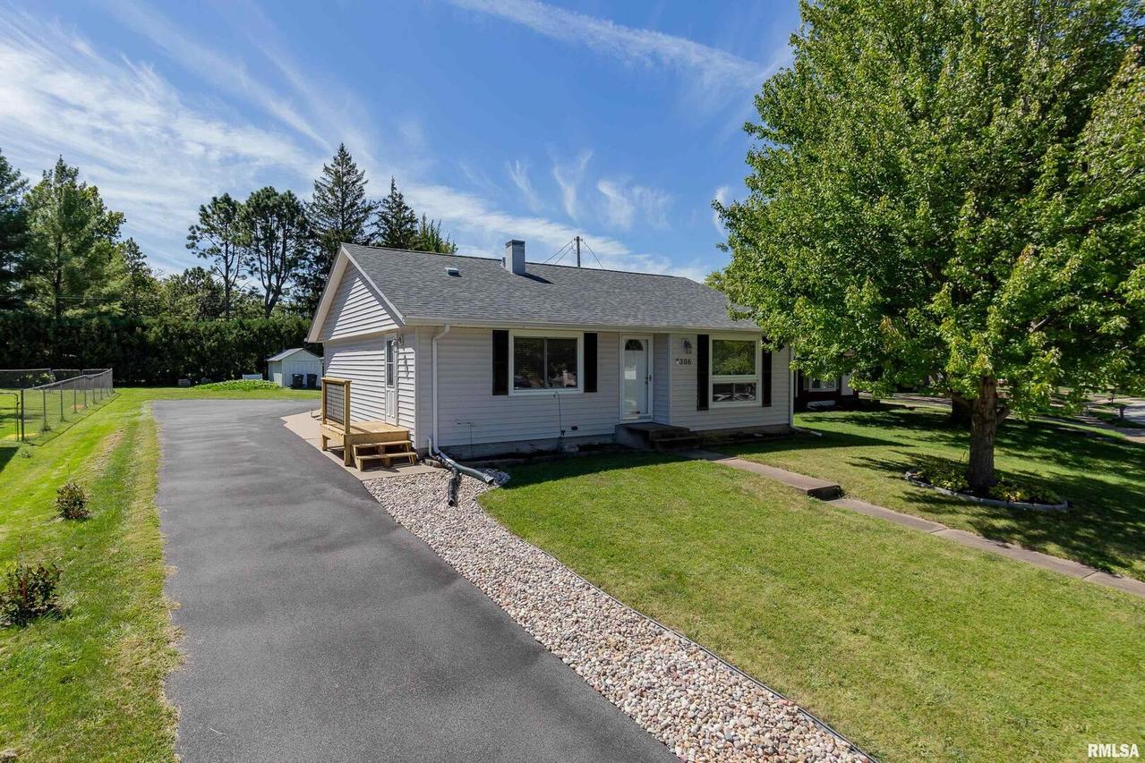 306 W 31st Ave., Milan, IL 61264