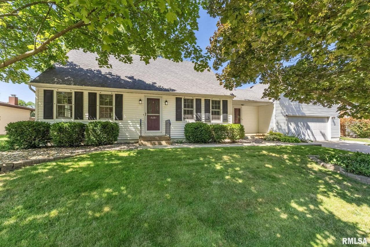 804 E 5th St., Coal Valley, IL 61240