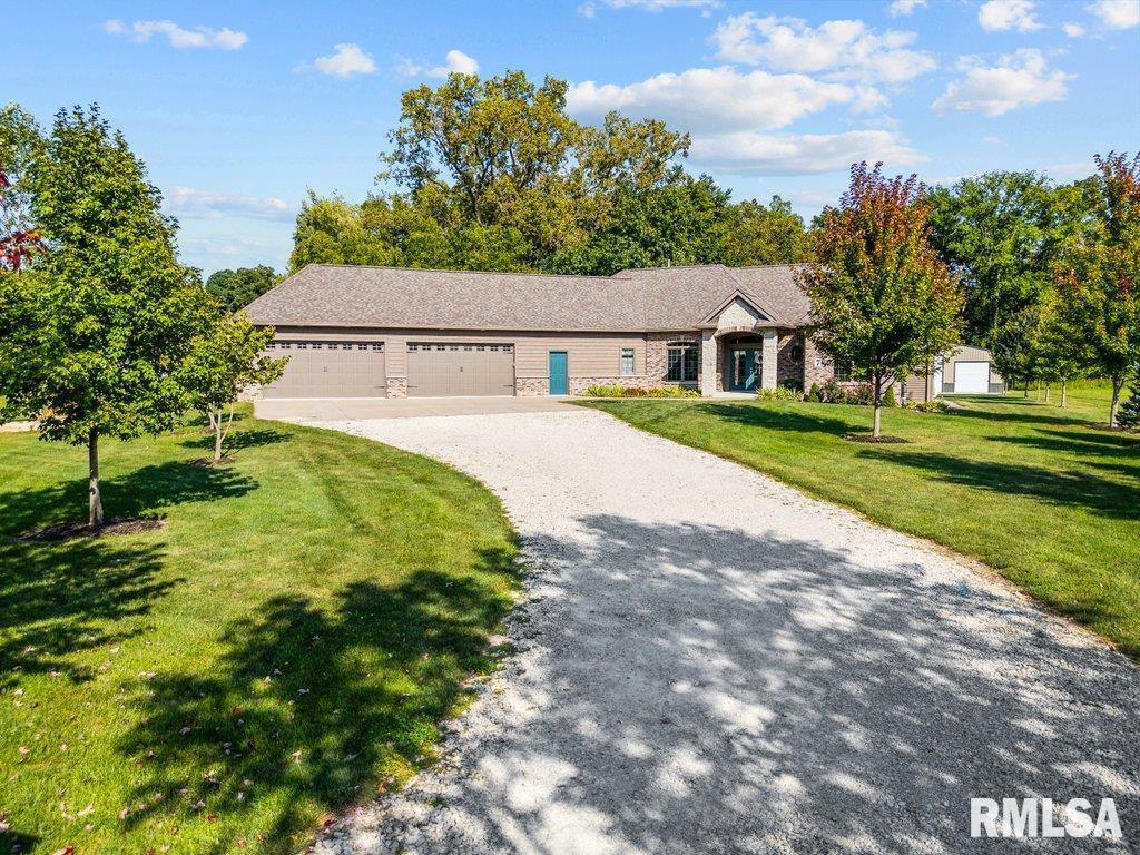 7 Netties Hollow Dr., Port Byron, IL 61275