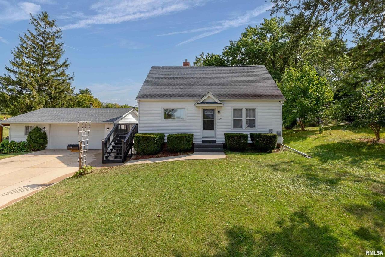 128 N Stewart St., Geneseo, IL 61254