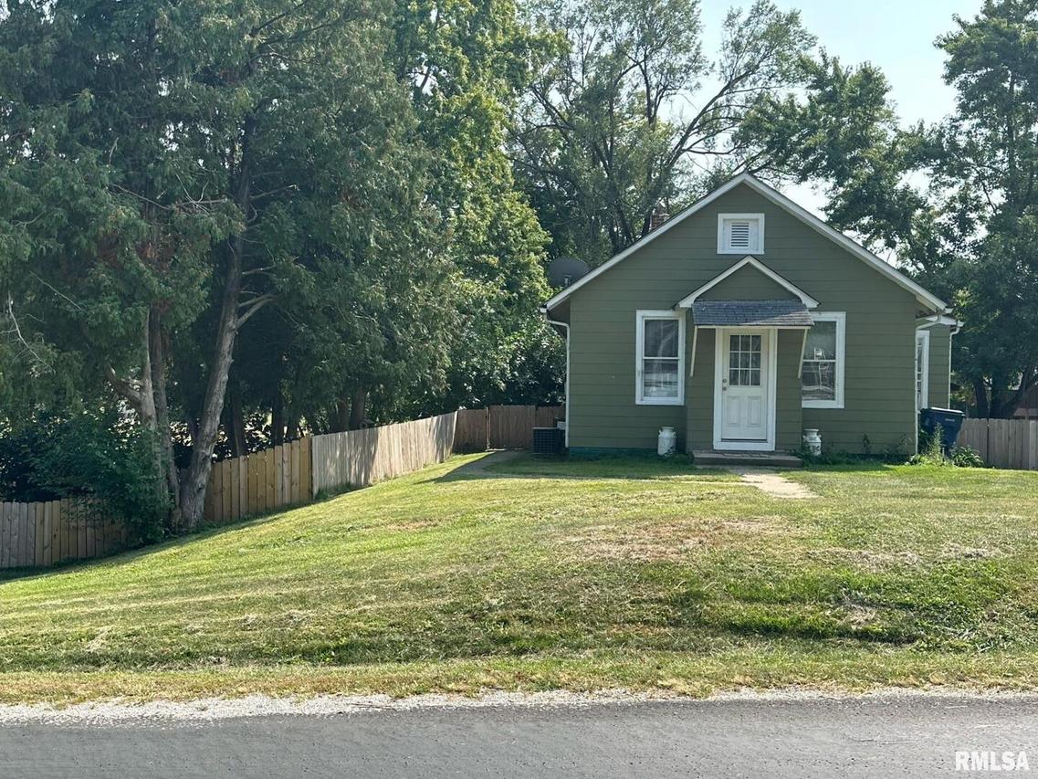 103 3rd St., Matherville, IL 61263