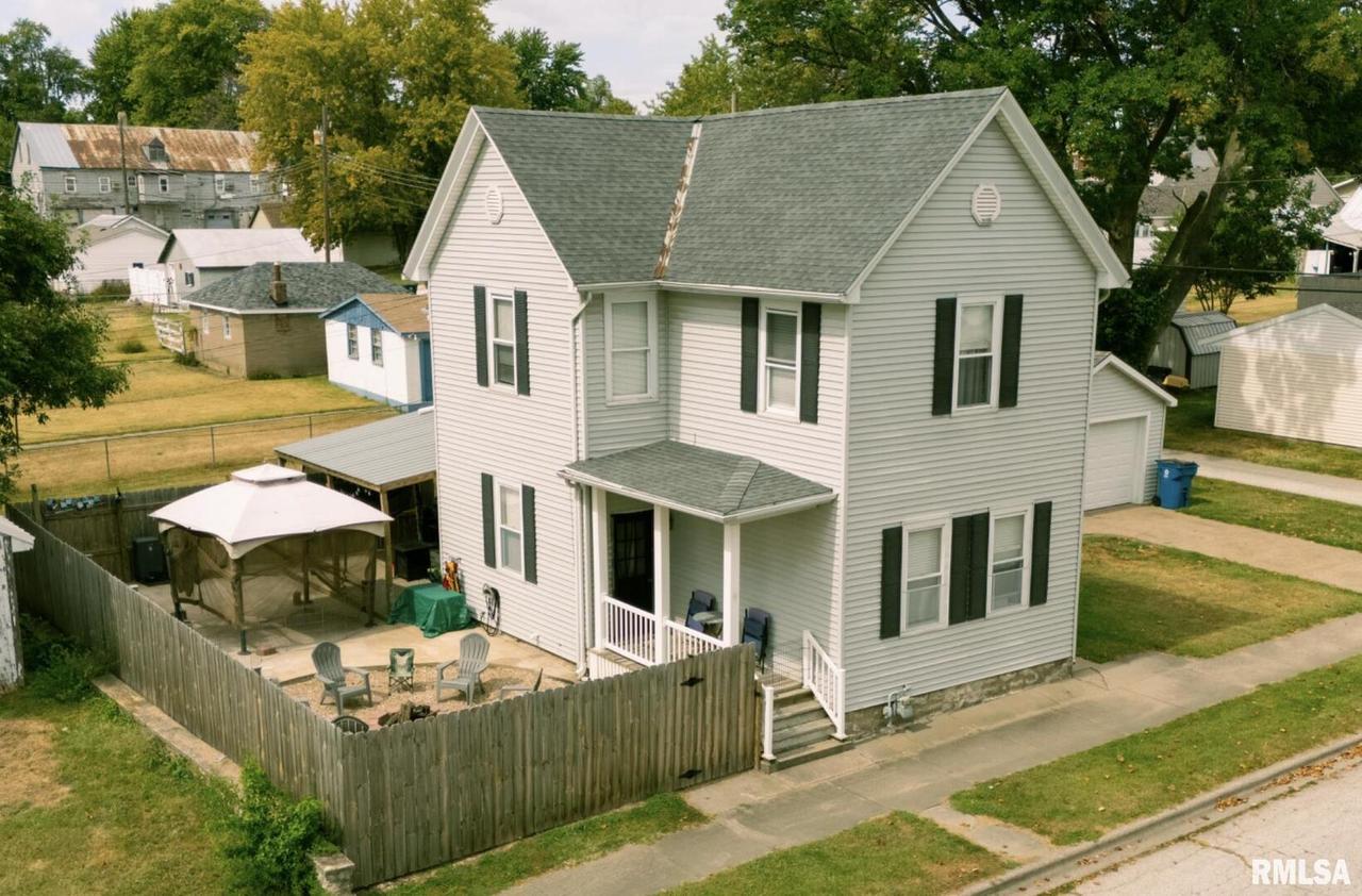 1224 S 10th St., Quincy, IL 62301