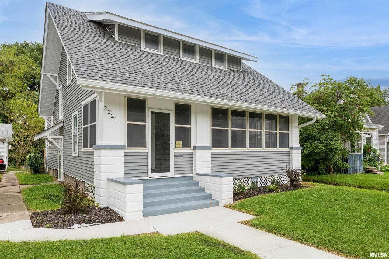 2021 17th St., Rock Island, IL 61201
