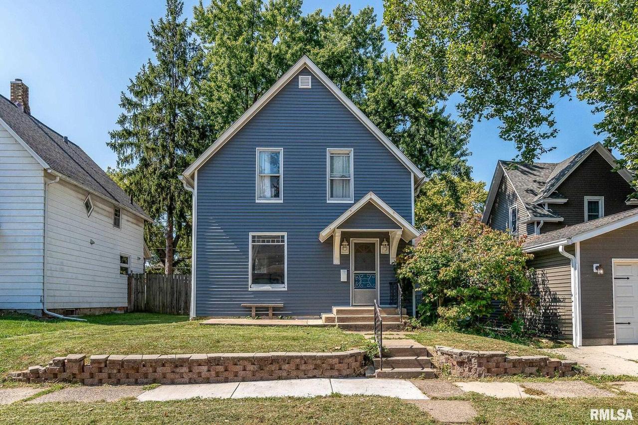 1811 12th St., Moline, IL 61265