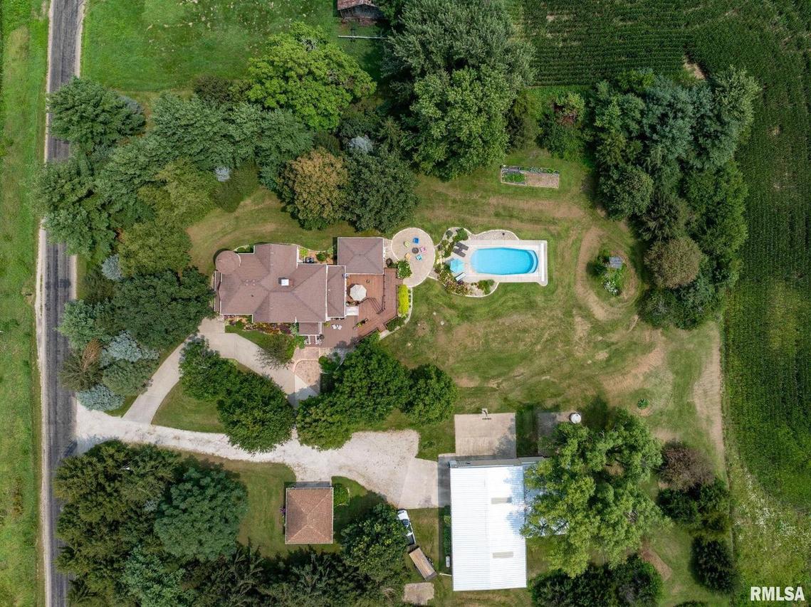 2318 N Knox Rd., Galva, IL