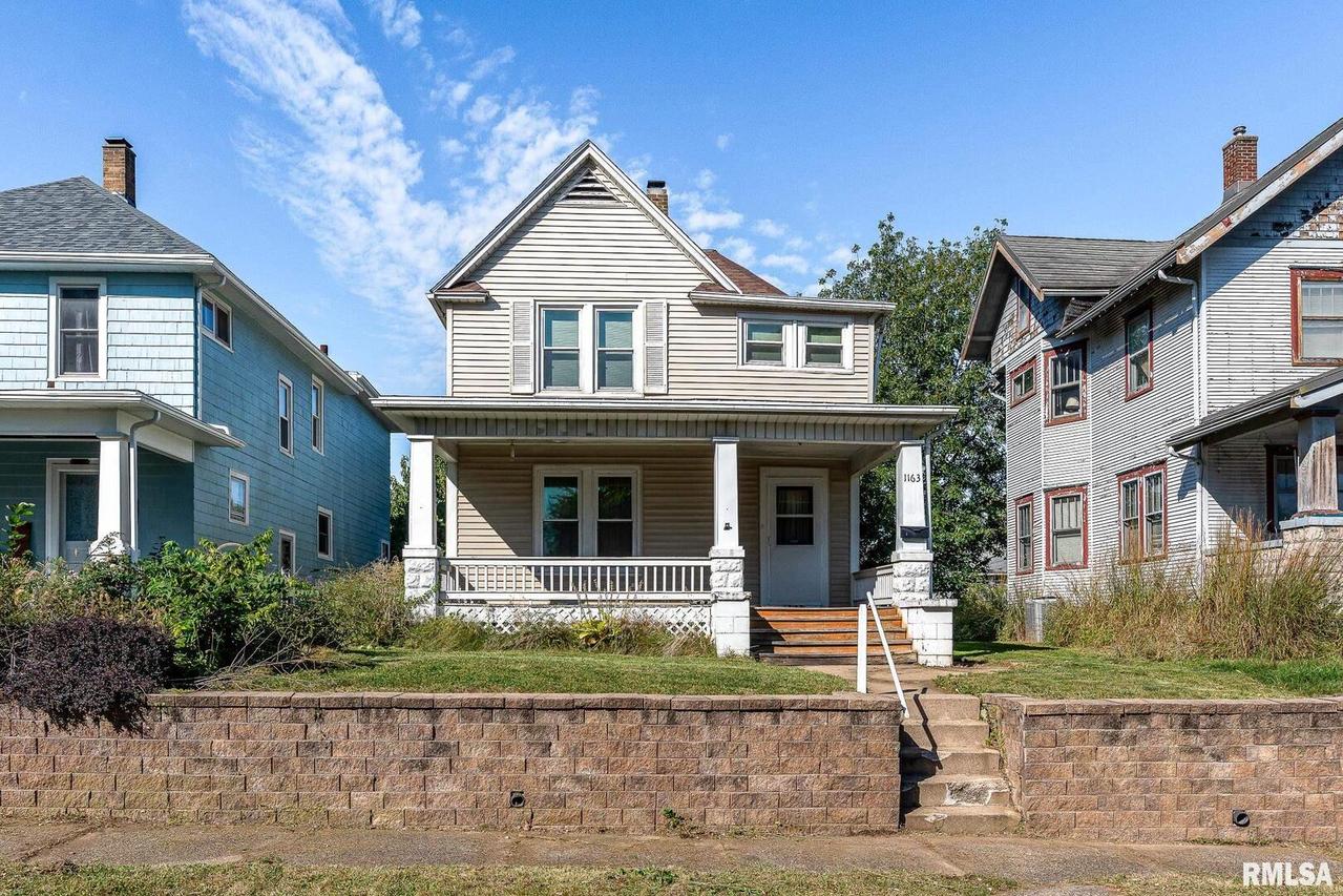 1163 26th St., Moline, IL 61265