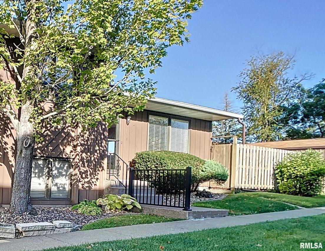 1161 48th Ave., East Moline, IL 61244