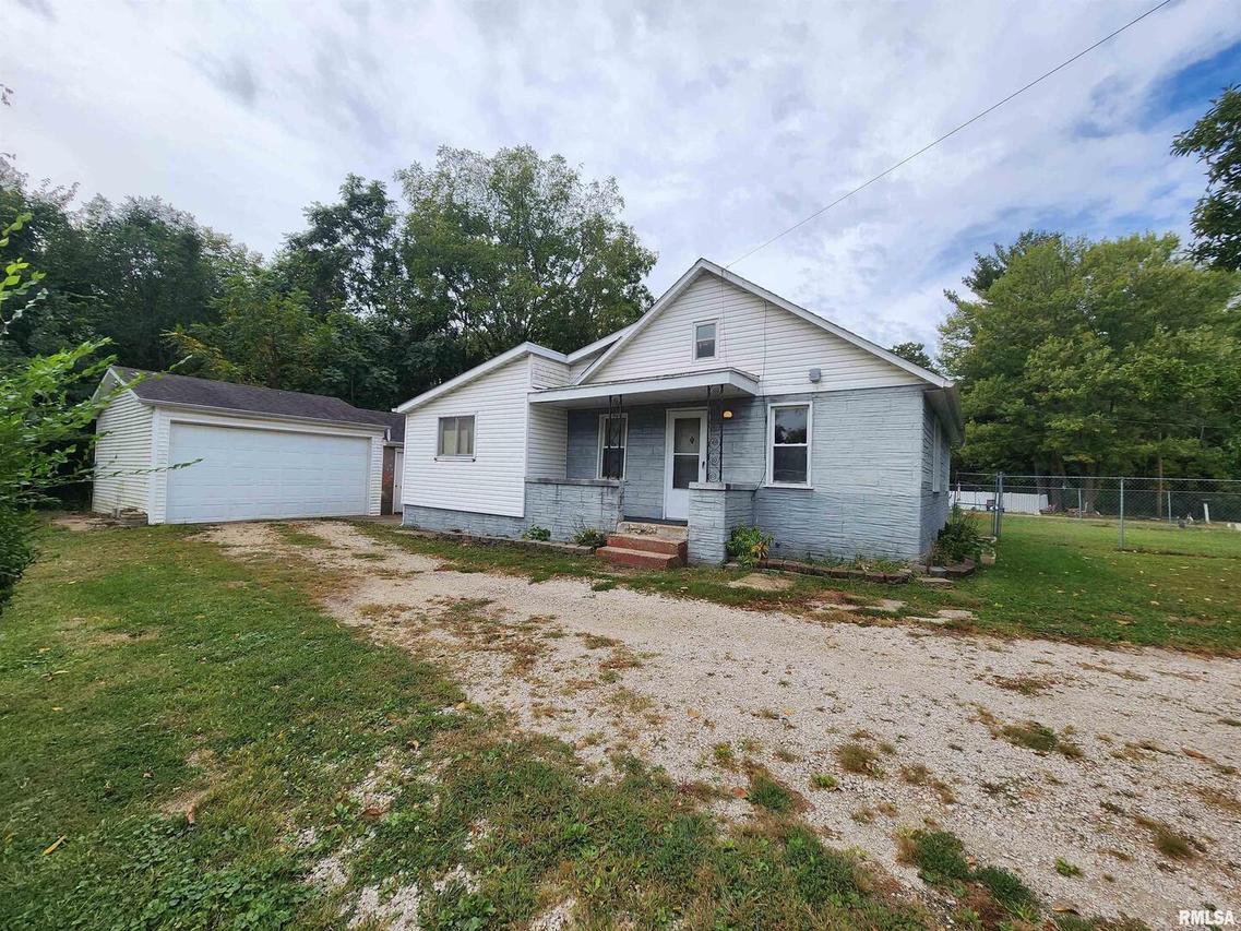 1608 36th Ave., East Moline, IL 61244