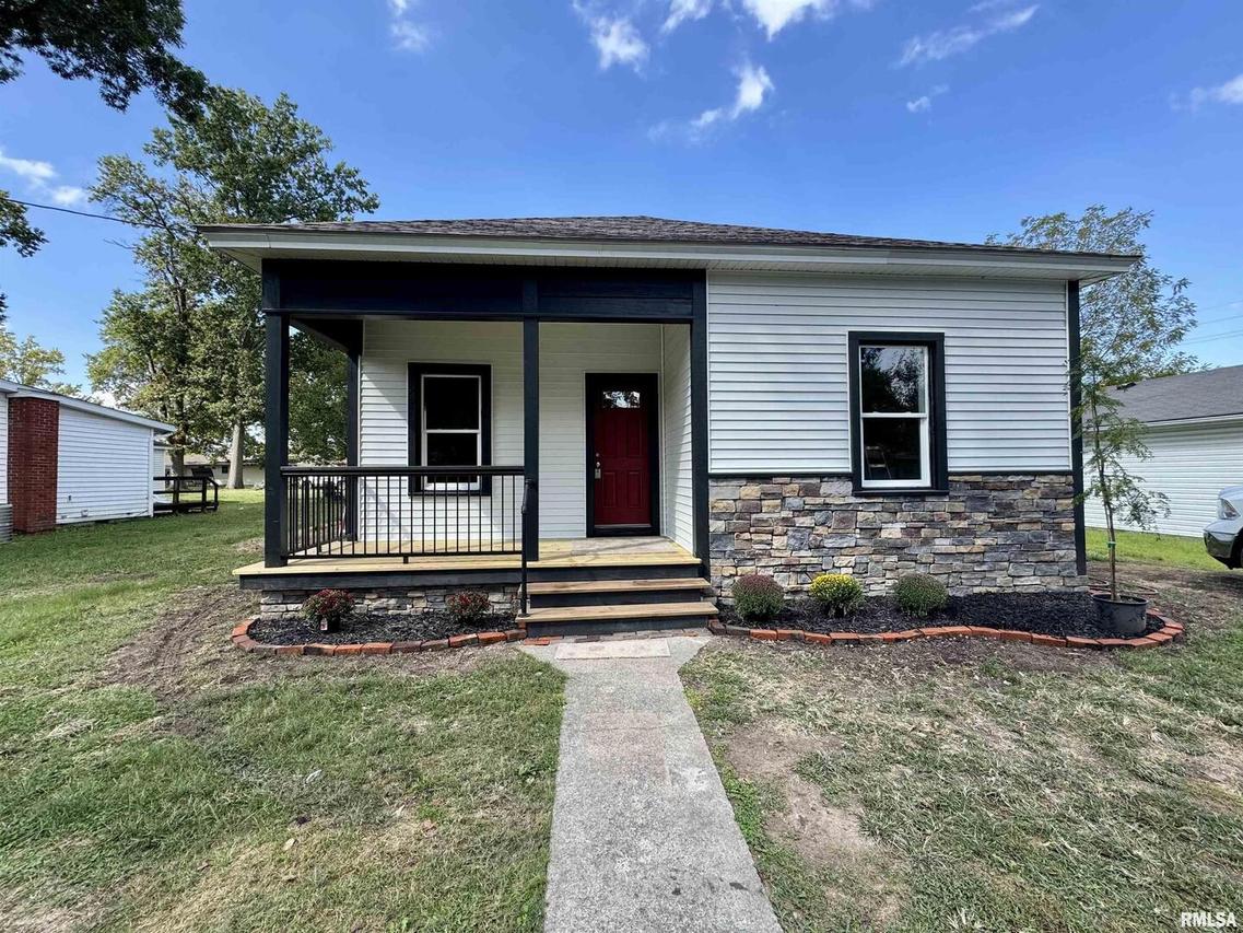804 S Eisenhower St., Marion, IL 62959
