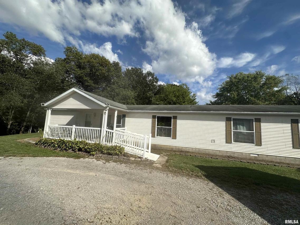 1202 S Mudline Rd., Murphysboro, IL 62966