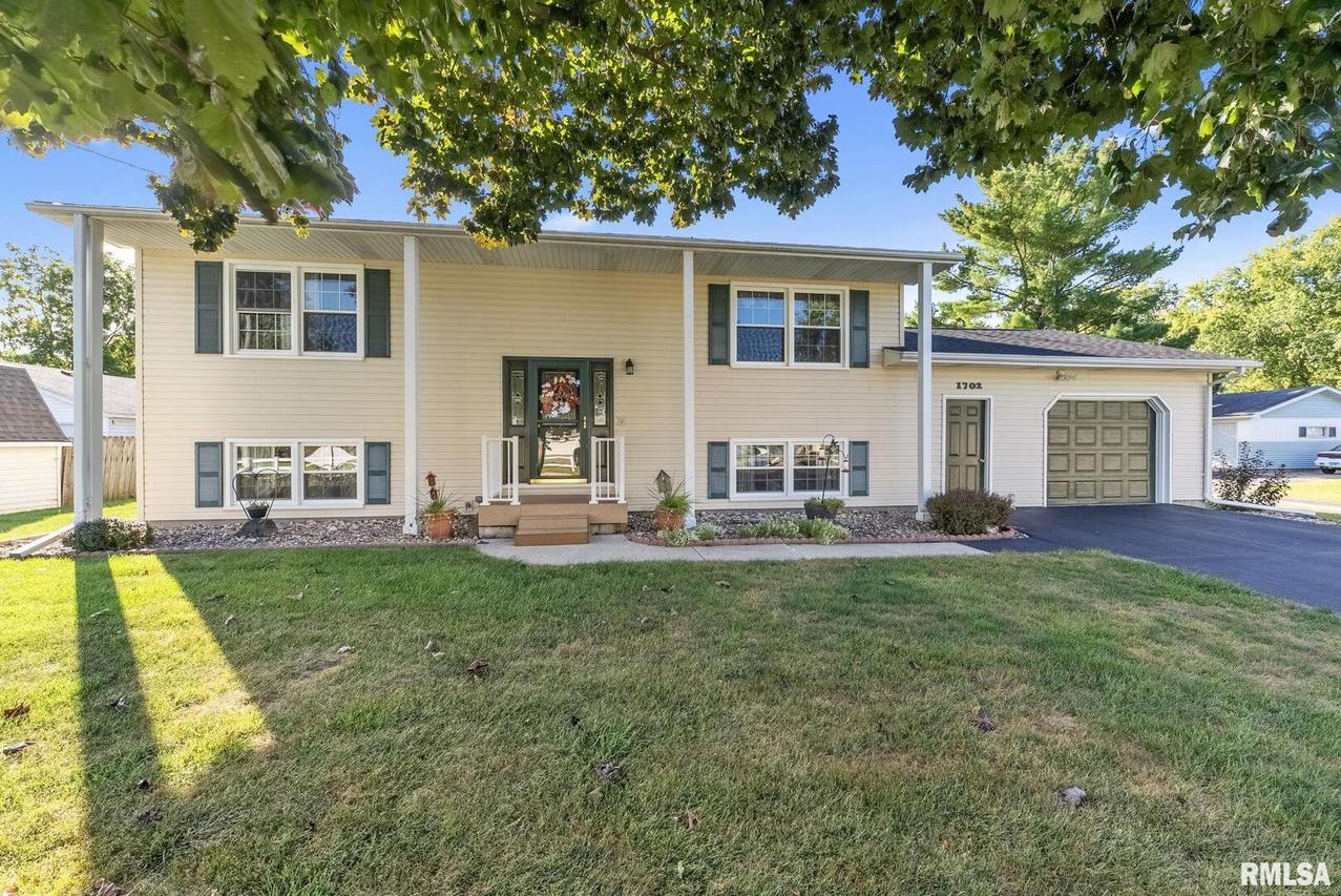 1702 1st Ave. #A, Rapids City, IL 61278