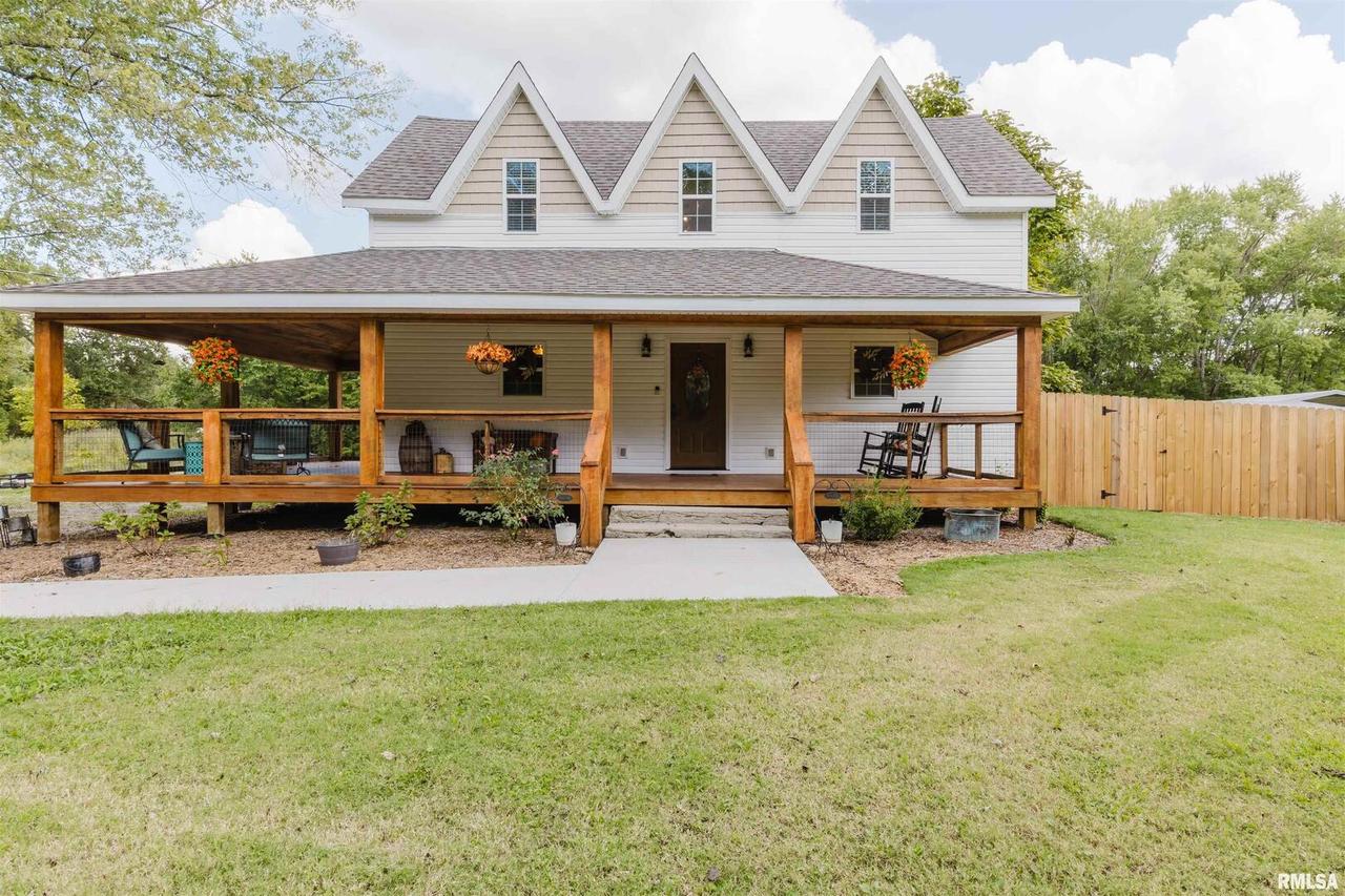 1816 West Rd., West Frankfort, IL 62896