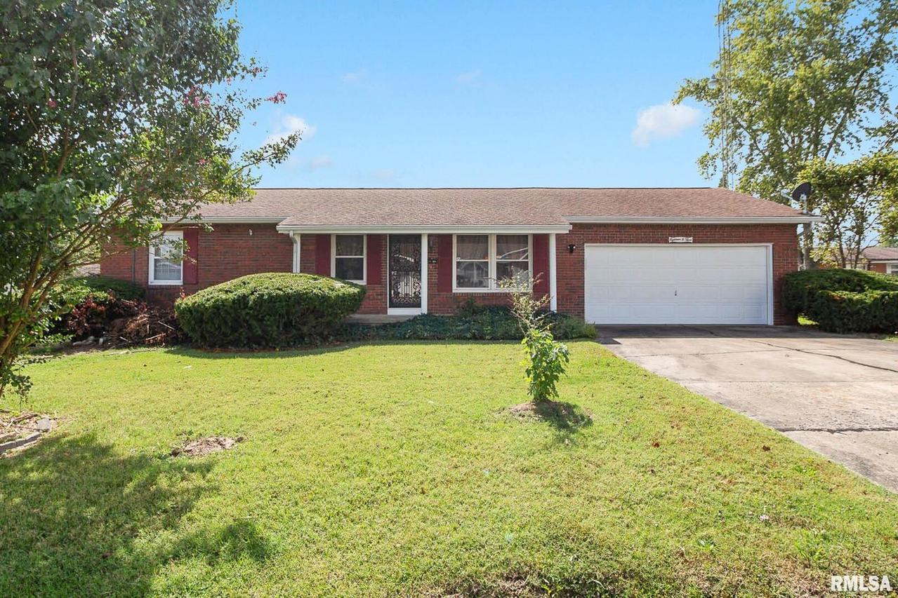 1803 E Boyton St., Marion, IL 62959