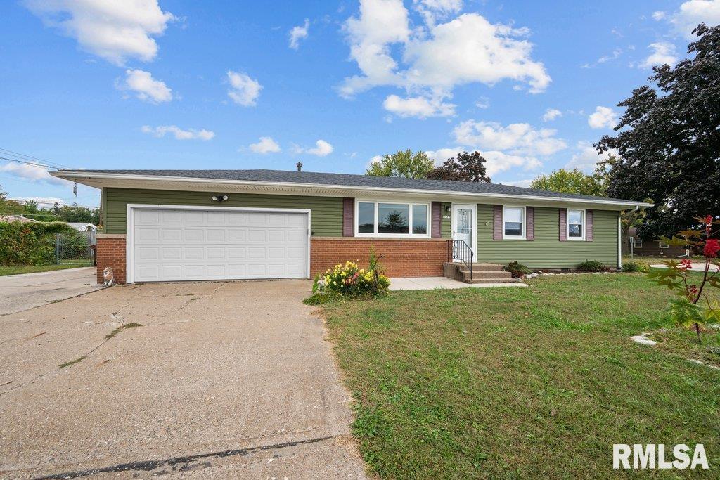 1573 39th Ave., Moline, IL