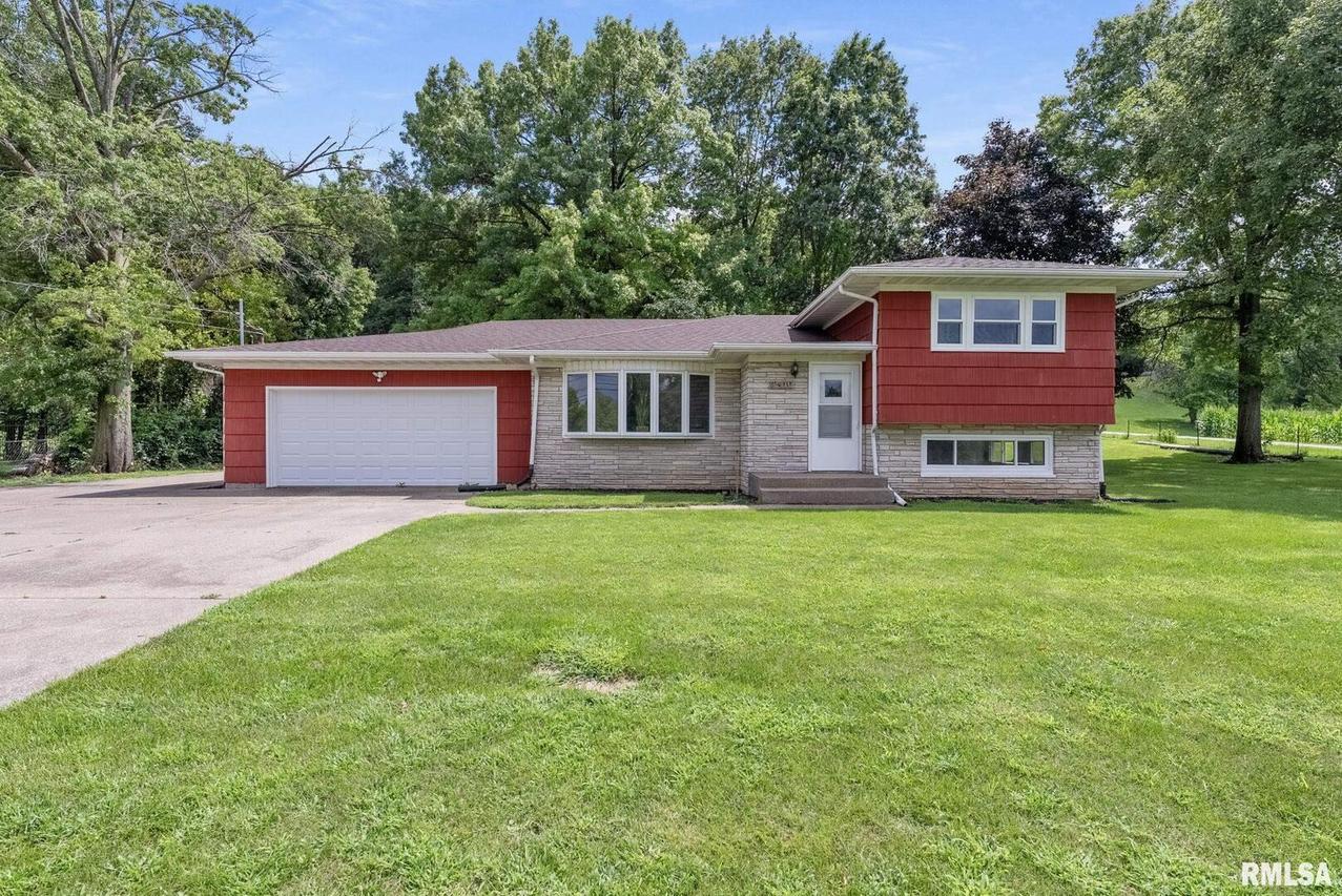 12410 69th Ave., Coal Valley, IL 61240