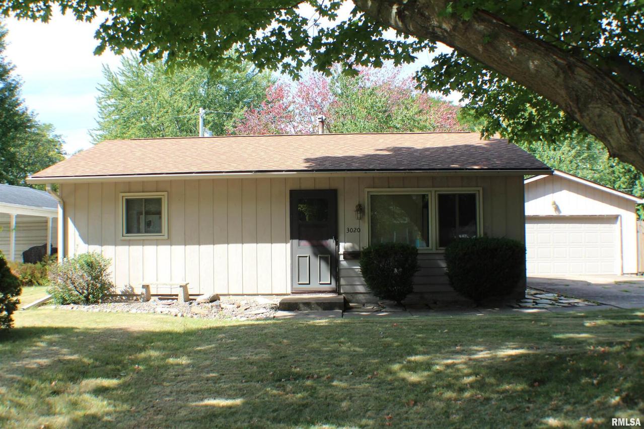 3020 42nd St., Rock Island, IL 61201