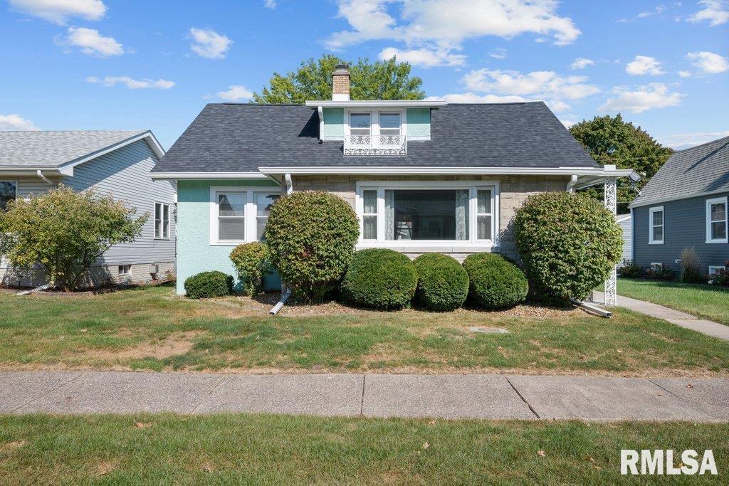 1525 Maple Ln., Moline, IL 61265