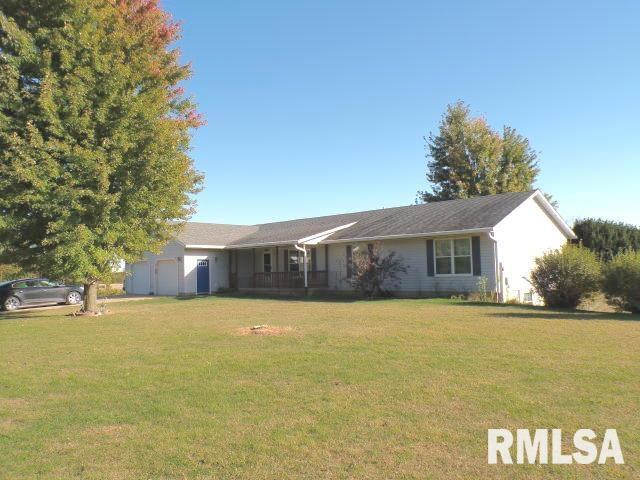 2641 85th Ave., Viola, IL 61486