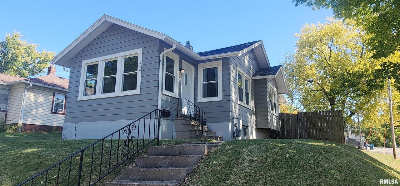 429 9th St., Silvis, IL 61282