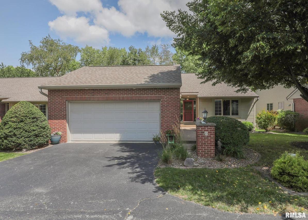 6 Briarwood Ln., Rock Island, IL
