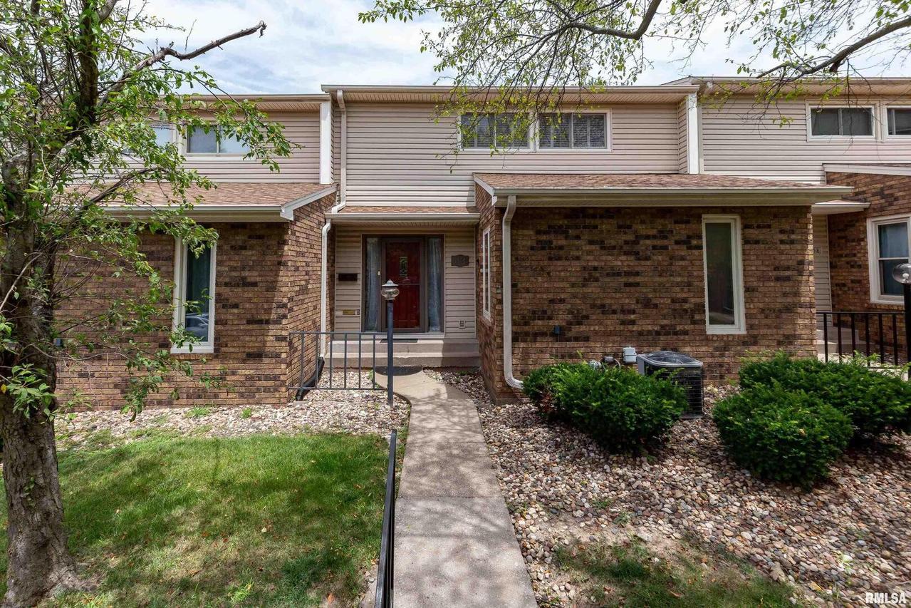 3554 56th Street Pl., Moline, IL 61265