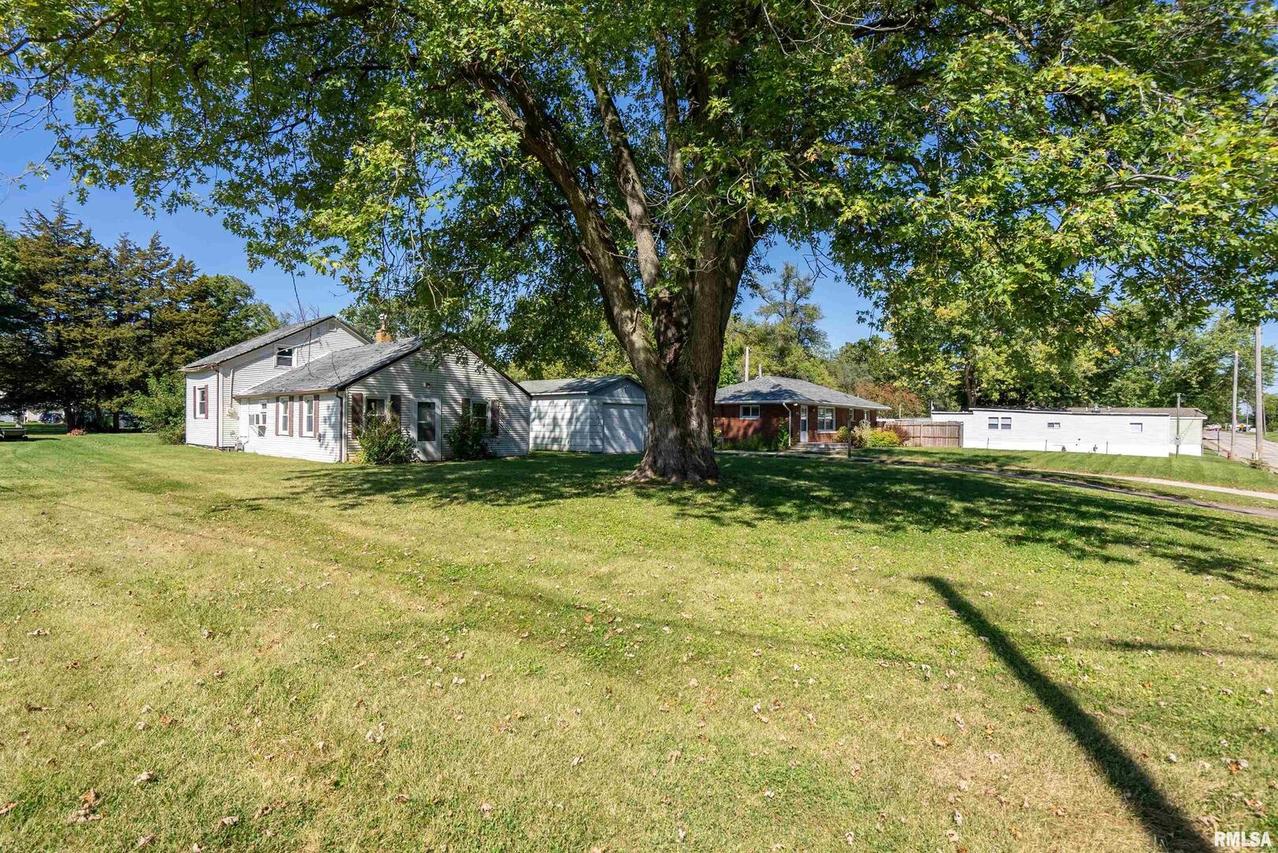 4367 11th St., East Moline, IL 61244