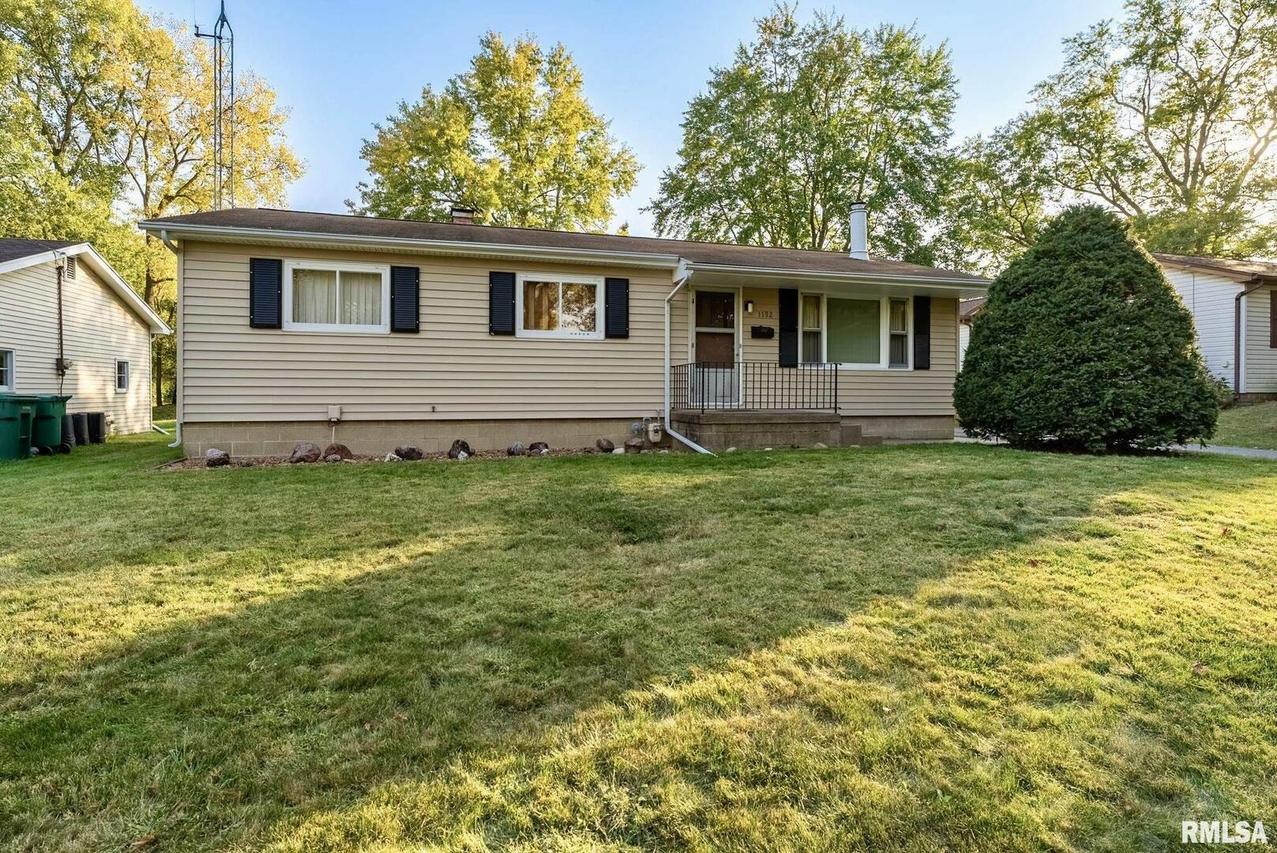 1192 Klein Ave., Galesburg, IL 61401