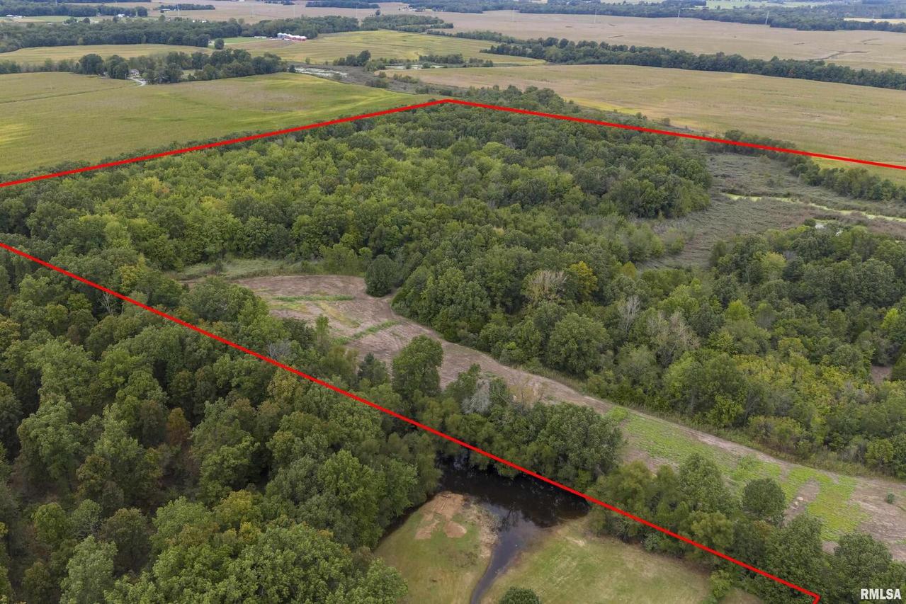 000 Royal Oak Ct., Herrin, IL 62948