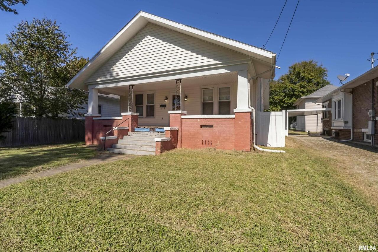 1826 Division St., Murphysboro, IL 62966