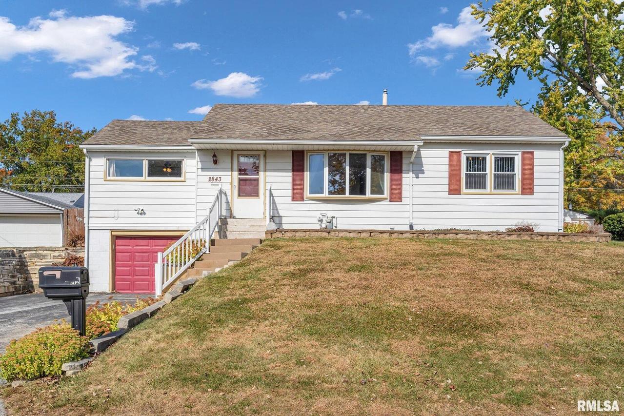 2843 39th Ave., Rock Island, IL 61201