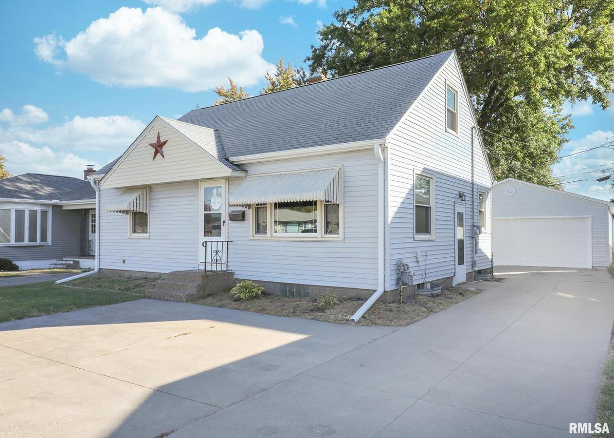 2852 7th St., East Moline, IL 61244