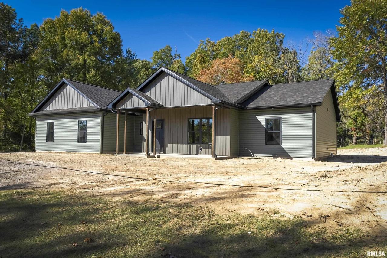 312 E Vermont St., Carterville, IL 62918