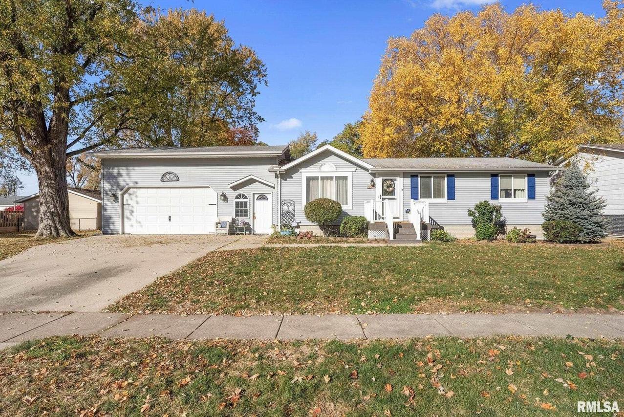 409 2nd Ave., Hampton, IL 61256