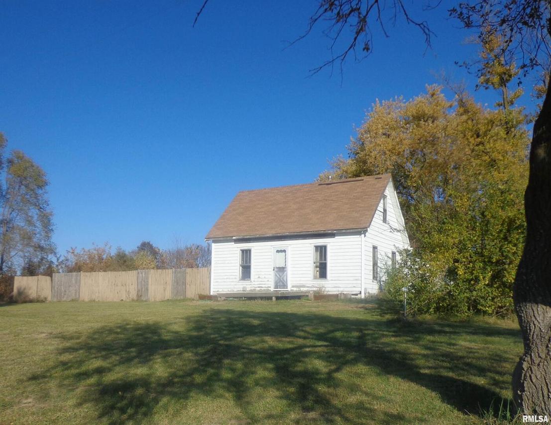 714 E 2200th St., Liberty, IL 62347