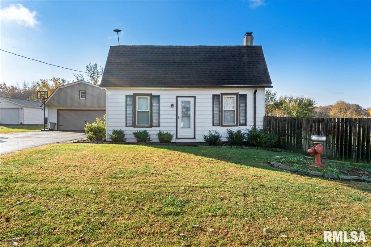 3035 148th Ave., Sherrard, IL 61281