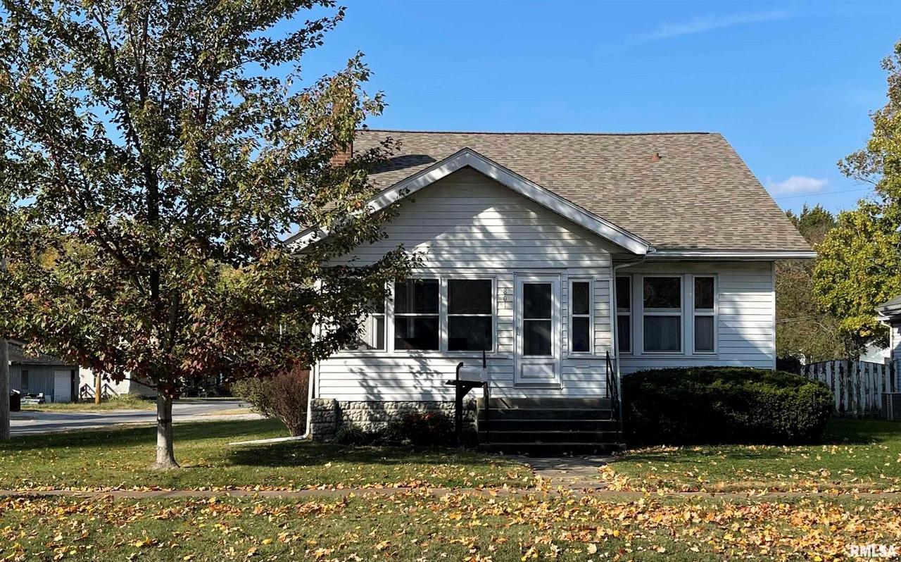 801 N 17th St., Herrin, IL 62948