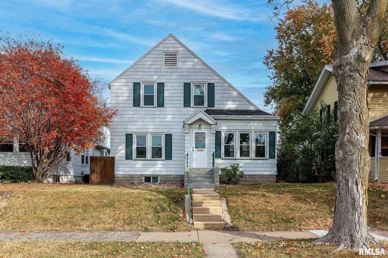 2723 14th Ave., Moline, IL 61265