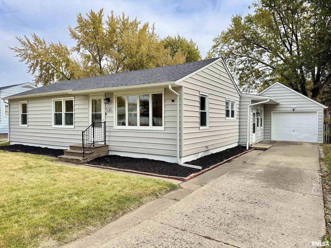 530 Greenview Ave., Colona, IL 61241