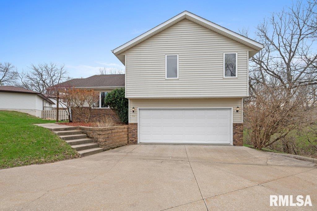 8504 Ridgewood Rd. #701, Rock Island, IL 61201