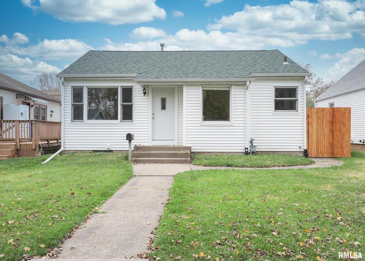 2525 33rd St., Moline, IL 61265