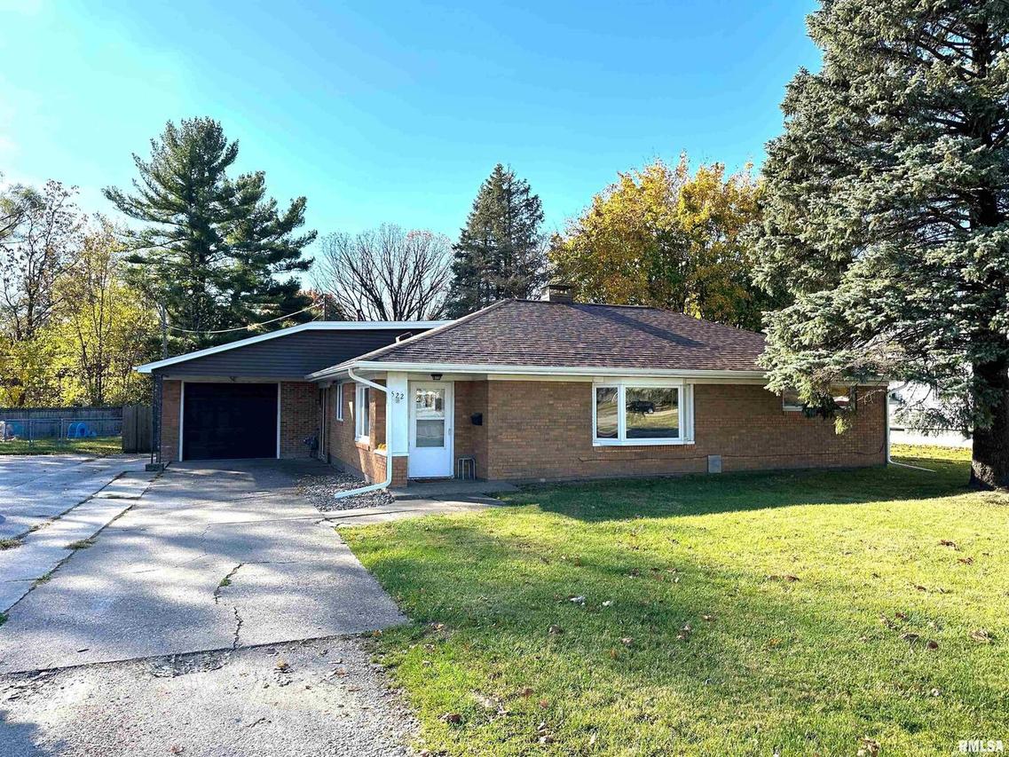 522 Avenue Of The Cities Ave., East Moline, IL 61244