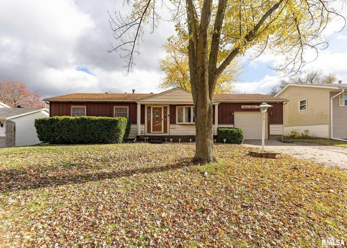 1613 13th St., Silvis, IL 61282